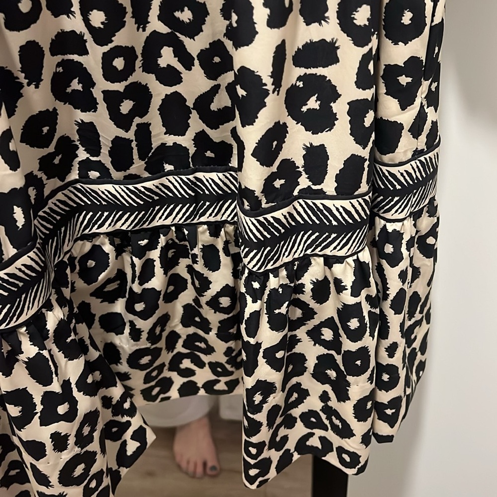 Gretchen Scott  Leopard Print Dress with Puff Sleeves - Picture 5 of 5